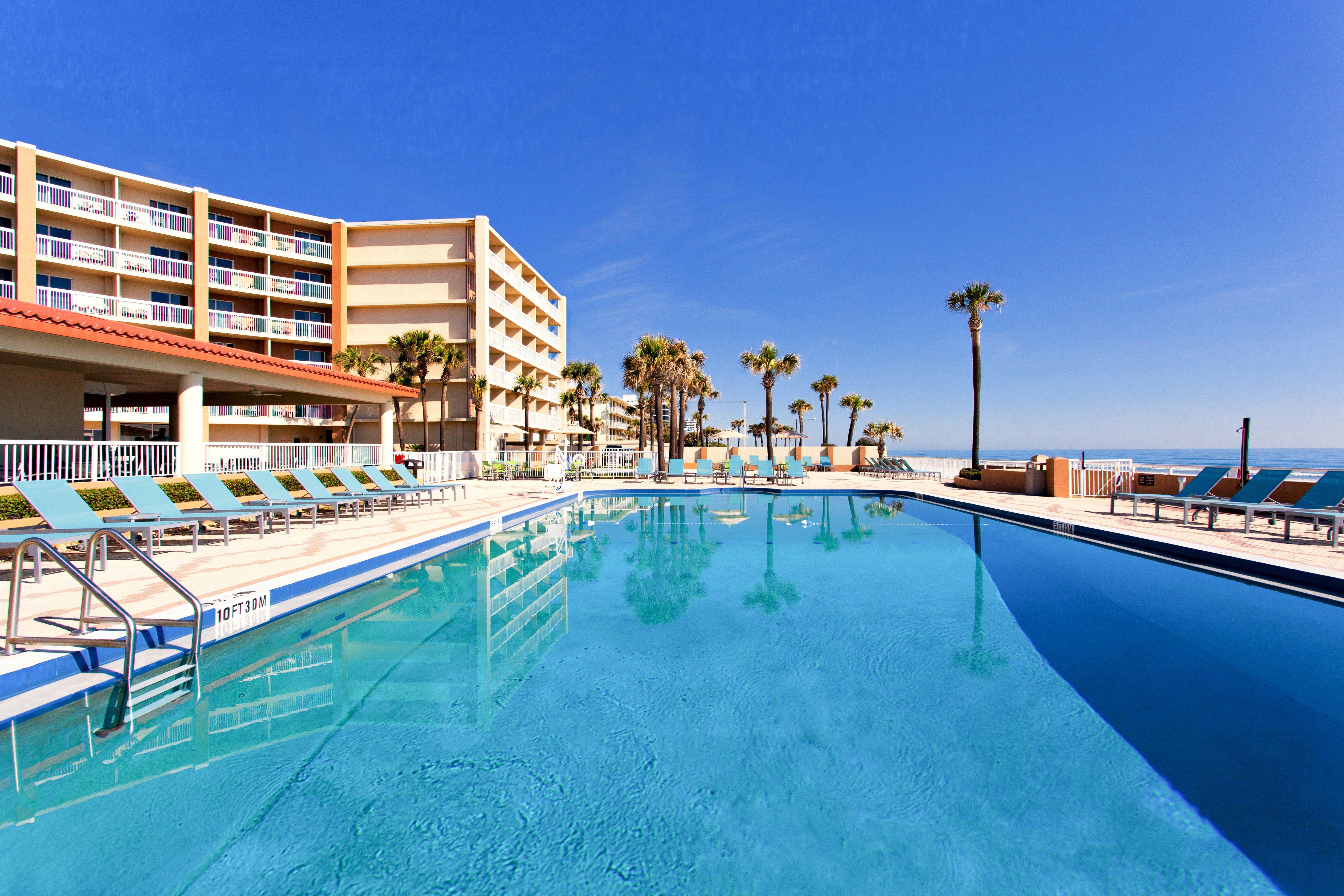 Holiday Inn Hotel & Suites Daytona Beach On The Ocean By Ihg Bagian luar foto
