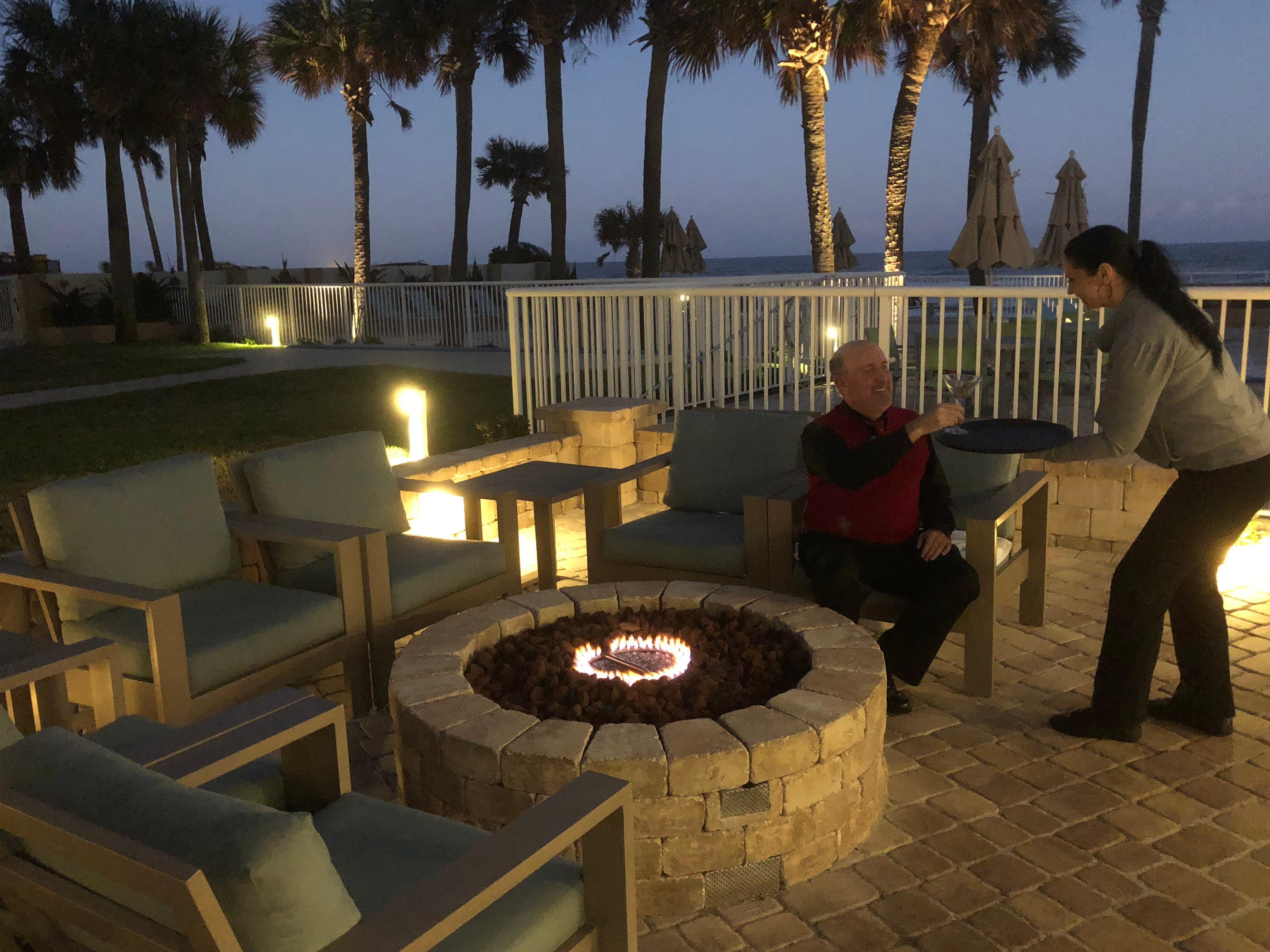 Holiday Inn Hotel & Suites Daytona Beach On The Ocean By Ihg Bagian luar foto